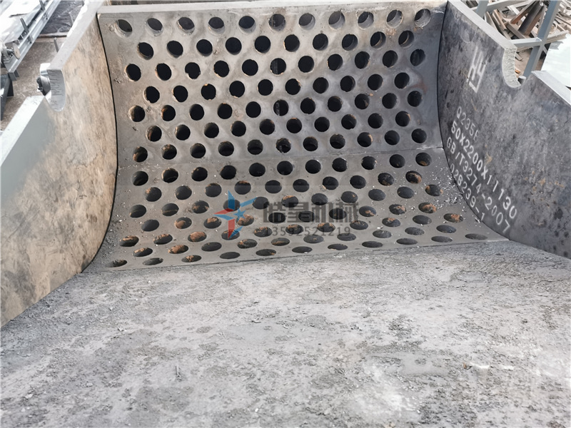 鋁型材粉碎機(jī)<a href='http://www.dzhytgb.cn/case/502.html' target='_blank'><span>篩板</span></a>結(jié)構(gòu)