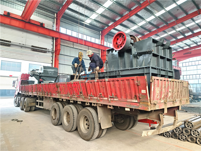 <a href='http://www.dzhytgb.cn/1/54.html' target='_blank'><span>廢鋁粉碎機(jī)</span></a>發(fā)貨
